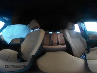 2024 Lexus RX 350h z VIN 2T2BBMCA3RC062053, wystawiony jako IAAI lot #41232401 z przebiegiem 763 mil mil oraz . Historia ofert i sprzedaży dostępna na DreamBid. Obrazek 19.