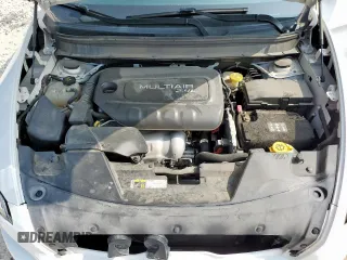 2017 Jeep Cherokee Latitude z VIN 1C4PJLCB9HW577712, wystawiony jako Copart lot #57877175 z przebiegiem 64 653 mil mil oraz Szkoda całkowita • Salvage title. Historia ofert i sprzedaży dostępna na DreamBid. Obrazek 12.