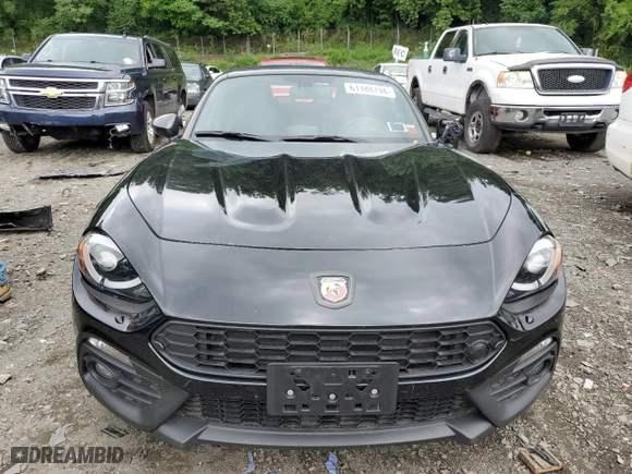 2018 FIAT 124 Spider Abarth with VIN JC1NFAEK6J0135812, listed as a Copart auction lot 61188194 with NaN miles and Salvage Title. Bid and sale history available at carsss.com. Image 5.