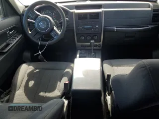 2012 Jeep Liberty Sport z VIN 1C4PJMAK4CW145790, wystawiony jako Copart lot #56780445 z przebiegiem 169 046 mil mil oraz Czysty tytuł • Clean title. Historia ofert i sprzedaży dostępna na DreamBid. Obrazek 8.
