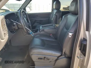 2006 Chevrolet Silverado SS z VIN 2GCEC19N761204227, wystawiony jako Copart lot #78688944 z przebiegiem 92 400 mil mil oraz Szkody całkowita. Historia ofert i sprzedaży dostępna na DreamBid. Obrazek 7.