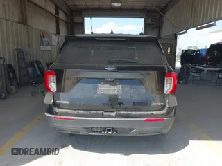 2020 Ford Police Interceptor Utility z VIN 1FM5K8AB0LGD08226, wystawiony jako IAAI lot #42413248 z przebiegiem Nie podano mil oraz . Historia ofert i sprzedaży dostępna na DreamBid. Obrazek 16.