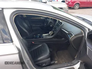 2014 Ford Fusion SE with VIN 3FA6P0H93ER299697, listed as a IAAI auction lot 42139387 with Not Provided miles and . Bid and sale history available at carsss.com. Image 5.