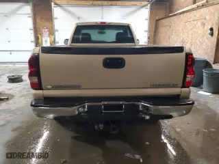 2004 Chevrolet Silverado 1500 Z71 with VIN 1GCEK14T54Z292272, listed as a Copart auction lot 43121785 with 174,768 mi miles and Salvage Title. Bid and sale history available at carsss.com. Image 6.