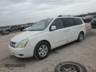2007 Kia Sedona LX with VIN KNDMB233776147825, listed as a Copart auction lot 83355334 with 243,541 mi miles and Clean Title. Bid and sale history available at carsss.com. Image 1.