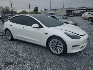2021 Tesla Model 3 Standard Range Plus z VIN 5YJ3E1EA8MF978095, wystawiony jako Copart lot #45689495 z przebiegiem 44 375 mil mil oraz Szkody całkowita. Historia ofert i sprzedaży dostępna na DreamBid. Obrazek 4.