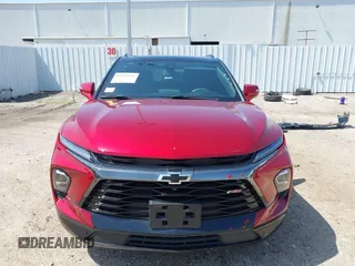 2024 Chevrolet Blazer RS с VIN 3GNKBERS2RS283650, выставлен на аукционе IAAI как лот 42205111 с пробегом 7 384 миль миль и . История ставок и продаж доступна на DreamBid. Изображение 13.