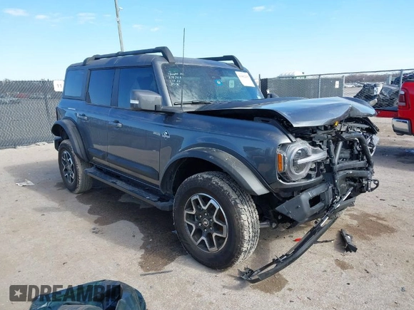 2024 Ford Bronco Outer Banks with VIN 1FMEE8BP2RLA30088, listed as a IAAI auction lot 41402239 with 11,286 mi miles. Bid and sale history available at carsss.com. Image 1.