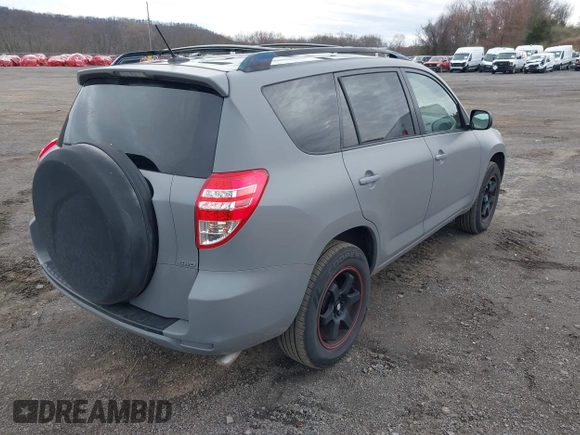 2009 Toyota RAV4 with VIN JTMBF33V195016336, listed as a IAAI auction lot 41963489 with 165,718 mi miles. Bid and sale history available at carsss.com. Image 4.