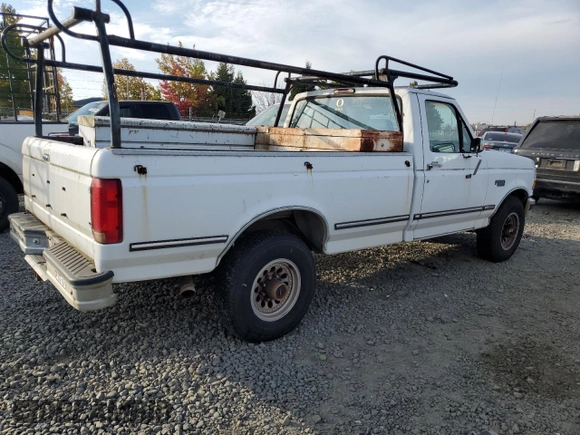 1994 Ford F-250 with VIN 2FTHF25H2RCA45331, listed as a Copart auction lot 74779734 with 279,189 mi miles and Clean Title. Bid and sale history available at carsss.com. Image 3.