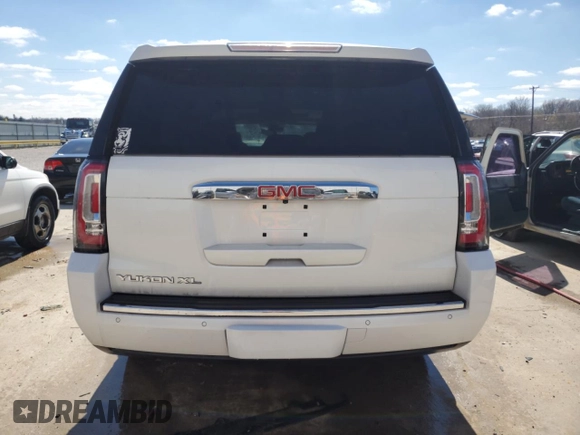 2020 GMC Yukon XL Denali with VIN 1GKS1HKJ8LR101852, listed as a Copart auction lot 49372485 with 54,055 mi miles and Salvage Title. Bid and sale history available at carsss.com. Image 6.