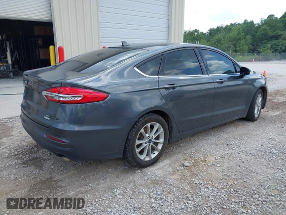 2020 Ford Fusion SE with VIN 3FA6P0HD9LR259724, listed as a IAAI auction lot 42663308 with 103,796 mi miles and . Bid and sale history available at DreamBid. Image 4.