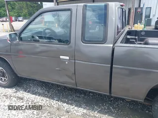 1995 Nissan Frontier XE with VIN 1N6SD16S9SC447310, listed as a IAAI auction lot 42367096 with 298,275 mi miles and . Bid and sale history available at DreamBid. Image 6.