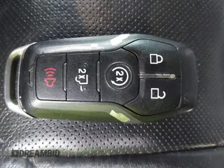 2015 Ford F-150 XLT с VIN 1FTEX1EP6FFB75954, выставлен на аукционе IAAI как лот 42007256 с пробегом 178 636 миль миль и . История ставок и продаж доступна на DreamBid. Изображение 11.
