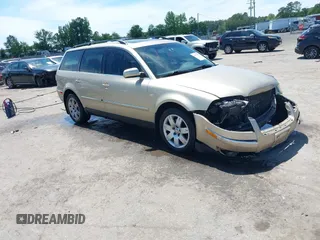 2002 Volkswagen Passat GLX with VIN WVWYH63B12E169221, listed as a IAAI auction lot 42274185 with 185,554 mi miles and . Bid and sale history available at DreamBid. Image 1.