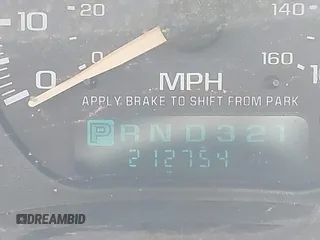 2002 Chevrolet Avalanche with VIN 3GNEK13T62G117177, listed as a IAAI auction lot 42051185 with 212,754 mi miles and . Bid and sale history available at DreamBid. Image 12.