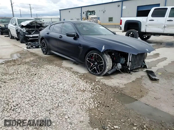 2024 BMW M8 Competition z VIN WBSGV0C05RCR13661, wystawiony jako Copart lot #71077114 z przebiegiem Nie podano mil oraz Szkoda całkowita • Salvage title. Historia ofert i sprzedaży dostępna na DreamBid. Obrazek 14.