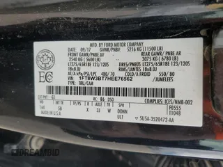 2017 Ford F-350 Platinum z VIN 1FT8W3BT7HEE76562, wystawiony jako Copart lot #60219675 z przebiegiem 333 717 mil mil oraz Czysty tytuł • Clean title. Historia ofert i sprzedaży dostępna na DreamBid. Obrazek 12.