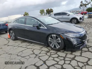 2024 Mercedes-Benz EQS 450 z VIN W1KCG2EB4RA048256, wystawiony jako Copart lot #51107375 z przebiegiem Nie podano mil oraz Szkoda całkowita • Salvage title. Historia ofert i sprzedaży dostępna na DreamBid. Obrazek 4.