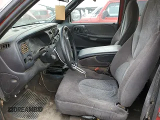 1998 Dodge Dakota SLT with VIN 1B7GG22Y5WS699664, listed as a Copart auction lot 84112654 with 268,517 mi miles and Salvage Title. Bid and sale history available at carsss.com. Image 7.