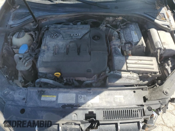 2015 Volkswagen Passat SE with VIN 1VWBV7A39FC052341, listed as a Copart auction lot 55691835 with 203,621 mi miles and Salvage title. Bid and sale history available at DreamBid. Image 11.