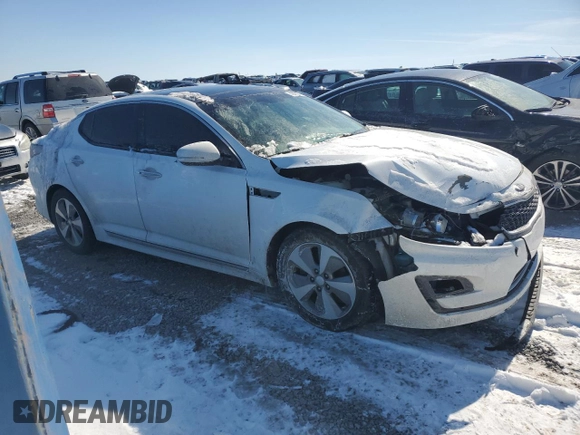 2014 Kia Optima EX z VIN KNAGN4AD8E5070636, wystawiony jako Copart lot #46328215 z przebiegiem 115 357 mil mil oraz Nie do naprawy • Non repairable. Historia ofert i sprzedaży dostępna na DreamBid. Obrazek 4.