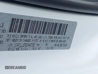 2019 Jeep Cherokee Latitude Plus z VIN 1C4PJLLB7KD443736, wystawiony jako IAAI lot #41632280 z przebiegiem 108 314 mil mil oraz . Historia ofert i sprzedaży dostępna na DreamBid. Obrazek 9.