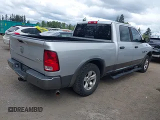 2013 Ram 1500 Lone Star z VIN 1C6RR7TT4DS704232, wystawiony jako IAAI lot #42202210 z przebiegiem 141 419 mil mil oraz . Historia ofert i sprzedaży dostępna na DreamBid. Obrazek 4.