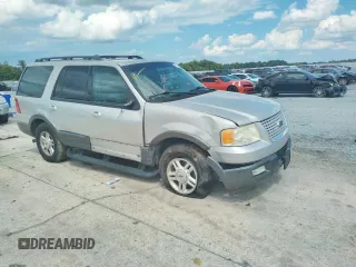 2006 Ford Expedition Special Service with VIN 1FMFU15506LA10037, listed as a Copart auction lot 61726303 with 225,227 mi miles and Salvage Title. Bid and sale history available at carsss.com. Image 4.