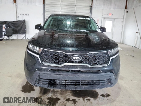 2021 Kia Sorento LX z VIN 5XYRG4LC1MG061390, wystawiony jako Copart lot #47302825 z przebiegiem 64 148 mil mil oraz Szkoda całkowita • Salvage title. Historia ofert i sprzedaży dostępna na DreamBid. Obrazek 5.
