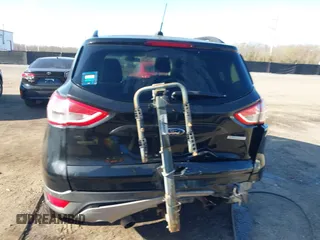 2014 Ford Escape SE с VIN 1FMCU0G91EUB16213, выставлен на аукционе IAAI как лот 41870862 с пробегом 150 070 миль миль и . История ставок и продаж доступна на DreamBid. Изображение 16.