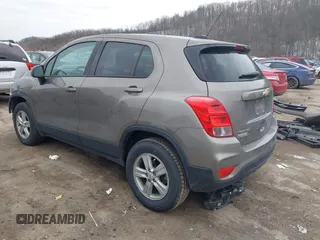 2022 Chevrolet Trax LS with VIN KL7CJNSM4NB514112, listed as a IAAI auction lot 41069182 with 86,331 mi miles. Bid and sale history available at carsss.com. Image 3.