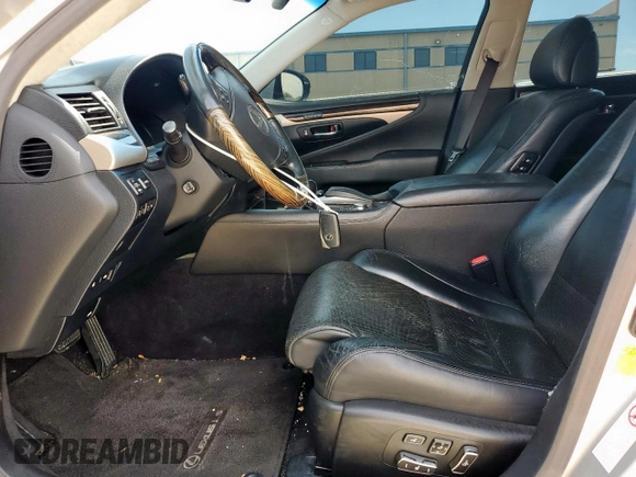 2015 Lexus LS 460 L with VIN JTHGL5EF0F5054330, listed as a Copart auction lot 58452815 with 112,170 mi miles and Salvage title. Bid and sale history available at DreamBid. Image 7.