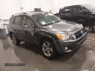 2010 Toyota RAV4 Sport с VIN JTMRK4DV3A5088710, выставлен на аукционе IAAI как лот 42070089 с пробегом 279 767 миль миль и . История ставок и продаж доступна на DreamBid. Изображение 1.