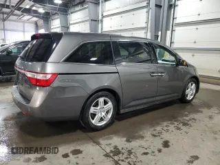 2013 Honda Odyssey Touring with VIN 5FNRL5H90DB071415, listed as a Copart auction lot 52697785 with 200,430 mi miles and Salvage Title. Bid and sale history available at carsss.com. Image 3.