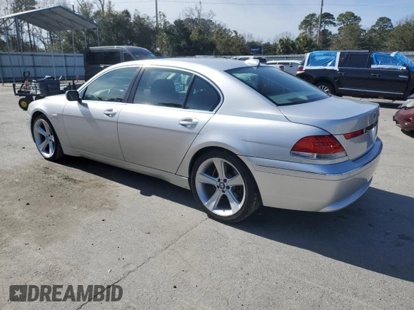2005 BMW 7 Series 745Li z VIN WBAGN63535DS56141, wystawiony jako Copart lot #45632495 z przebiegiem 68 804 mil mil oraz Czysty tytuł • Clean title. Historia ofert i sprzedaży dostępna na DreamBid. Obrazek 2.