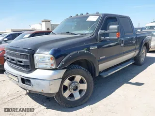 2006 Ford Super Duty F-250 XL with VIN 1FTSW21P36EB60142, listed as a IAAI auction lot 42028216 with 319,602 mi miles. Bid and sale history available at carsss.com. Image 17.