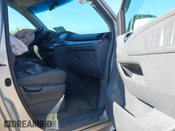 2005 Honda Odyssey EX-L z VIN 5FNRL38715B014905, wystawiony jako IAAI lot #41986395 z przebiegiem 191 029 mil mil oraz . Historia ofert i sprzedaży dostępna na DreamBid. Obrazek 5.