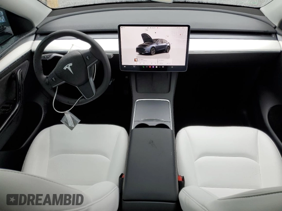 2025 Tesla Model Y Long Range with VIN 7SAYGAEE3SF216635, listed as a Copart auction lot 44614555 with 400 mi miles and Salvage Title. Bid and sale history available at DreamBid. Image 8.