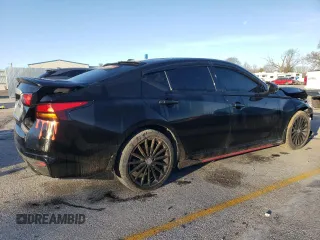 2019 Nissan Altima 2.5 SV with VIN 1N4BL4DV4KC123871, listed as a Copart auction lot 84295754 with 113,720 mi miles and Salvage Title. Bid and sale history available at carsss.com. Image 3.