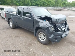 2014 Nissan Frontier SV z VIN 1N6AD0CW7EN751791, wystawiony jako IAAI lot #42343040 z przebiegiem 176 799 mil mil oraz . Historia ofert i sprzedaży dostępna na DreamBid. Obrazek 1.