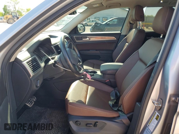 2021 Volkswagen Atlas SE with VIN 1V2RR2CA9MC524540, listed as a Copart auction lot 57442625 with 94,820 mi miles and Salvage title. Bid and sale history available at DreamBid. Image 7.