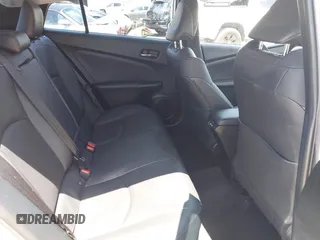 2021 Toyota Prius LE z VIN JTDKAMFP3M3187644, wystawiony jako IAAI lot #42443171 z przebiegiem 126 977 mil mil oraz . Historia ofert i sprzedaży dostępna na DreamBid. Obrazek 8.