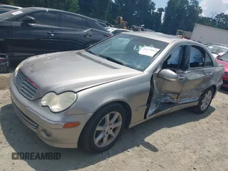 2007 Mercedes-Benz C 280 Luxury с VIN WDBRF92H77F907086, выставлен на аукционе IAAI как лот 42615911 с пробегом 215 496 миль миль и . История ставок и продаж доступна на DreamBid. Изображение 17.