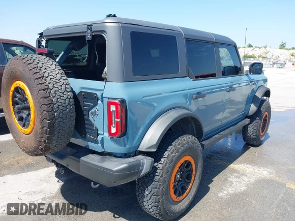 2022 Ford Bronco with VIN 1FMEE5DP5NLA90680, listed as a IAAI auction lot 42198160 with 37,129 mi miles and . Bid and sale history available at DreamBid. Image 4.