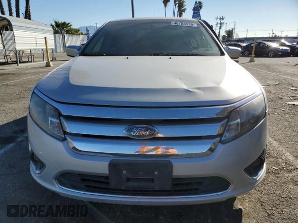 2010 Ford Fusion Hybrid с VIN 3FADP0L31AR258408, выставлен на аукционе Copart как лот 46703935 с пробегом 151 402 миль миль и Списание • Salvage title. История ставок и продаж доступна на DreamBid. Изображение 5.