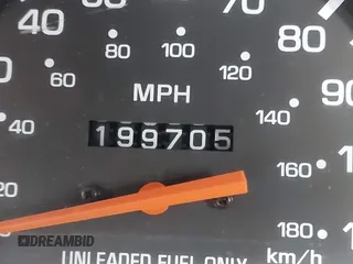 1992 Toyota Pickup DLX with VIN JT4RN93P8N5066778, listed as a IAAI auction lot 42508499 with 199,705 mi miles and . Bid and sale history available at DreamBid. Image 15.