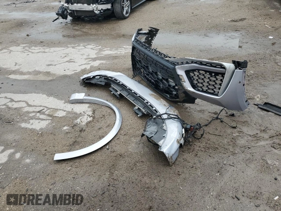 2021 Audi RS Q8 z VIN WU1ARBF13MD008178, wystawiony jako Copart lot #88022515 z przebiegiem 41 655 mil mil oraz Nie do naprawy. Historia ofert i sprzedaży dostępna na DreamBid. Obrazek 13.