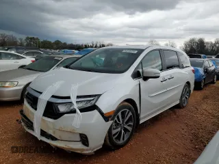 2024 Honda Odyssey Touring with VIN 5FNRL6H83RB003131, listed as a Copart auction lot 84818724 with 20,715 mi miles and Salvage Title. Bid and sale history available at carsss.com. Image 1.