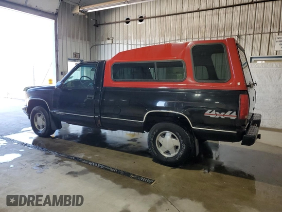1996 GMC Sierra 1500 with VIN 1GTEK14M9TZ546010, listed as a Copart auction lot 54353635 with 252,481 mi miles and Salvage Title. Bid and sale history available at DreamBid. Image 2.